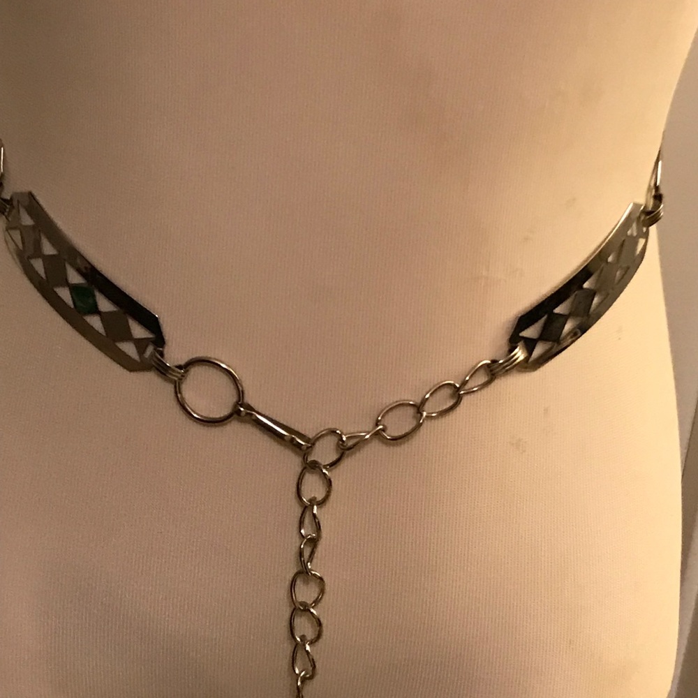 Silver metal and chain belt🛑🛑